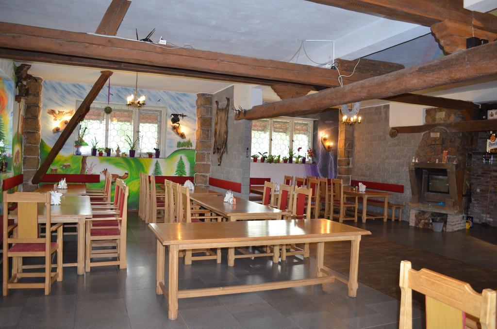 Famozclub Hotel Bakov nad Jizerou Ngoại thất bức ảnh